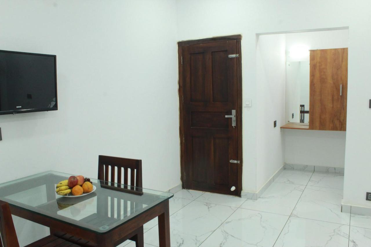 The Mountcourt Hotel Munnar Buitenkant foto